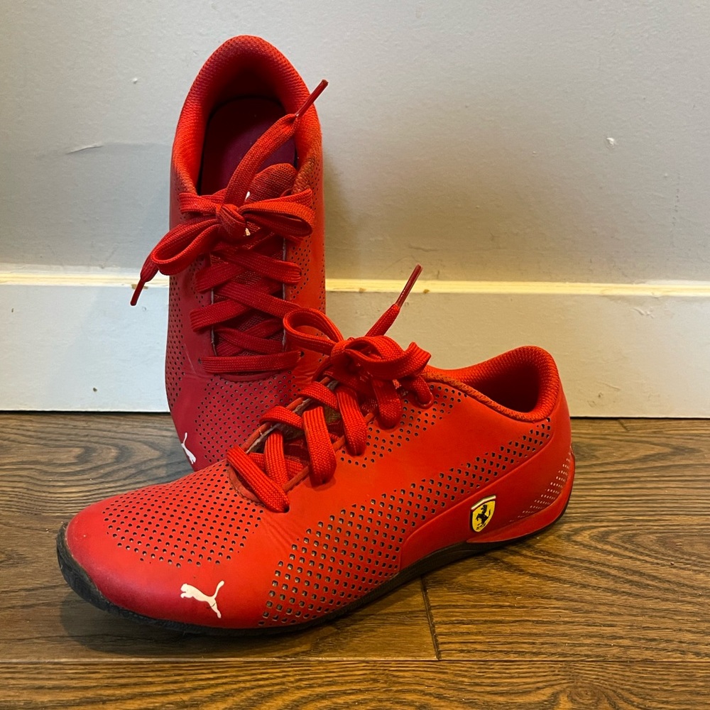 Boys red puma Ferrari shoes